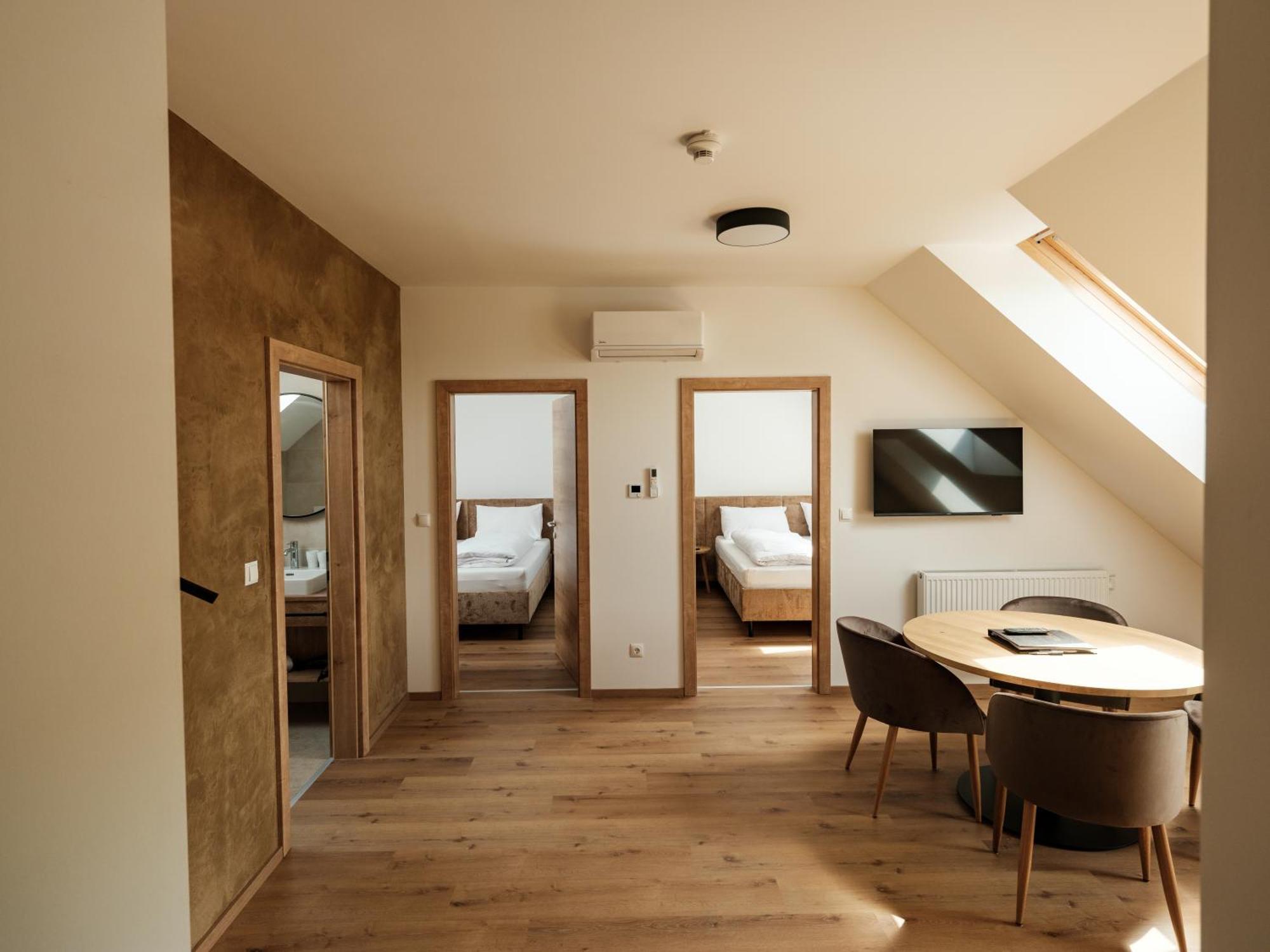 Hotel Neustifter Poysdorf Eksteriør bilde
