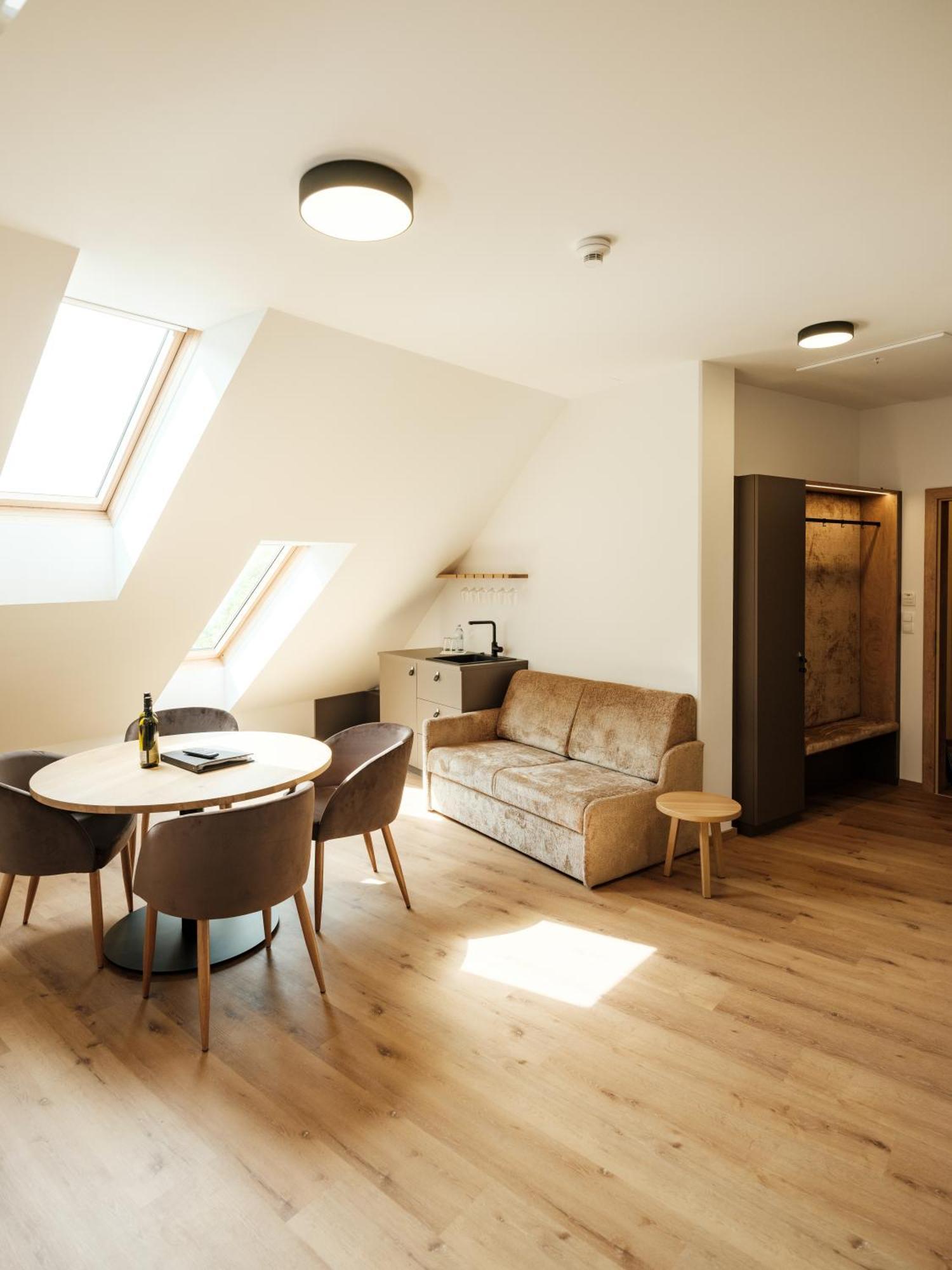 Hotel Neustifter Poysdorf Eksteriør bilde