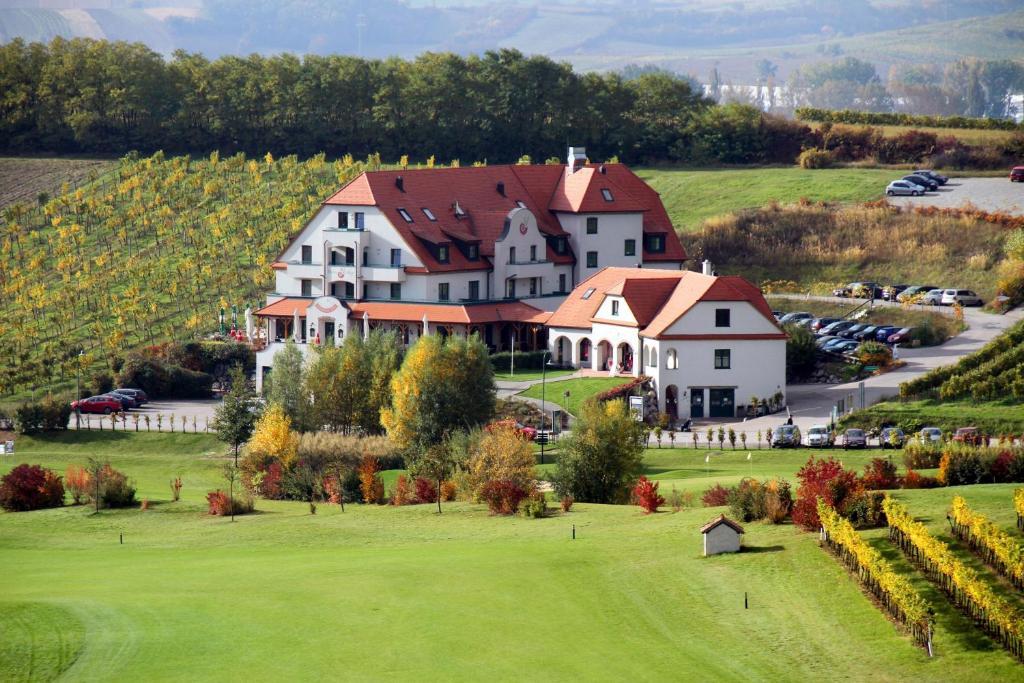 Hotel Neustifter Poysdorf Eksteriør bilde