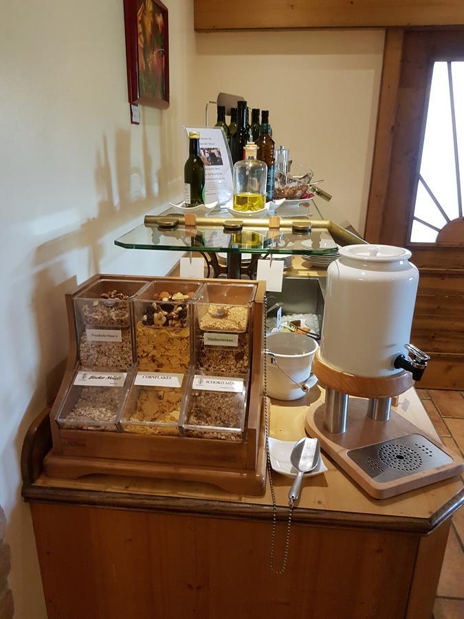 Hotel Neustifter Poysdorf Eksteriør bilde