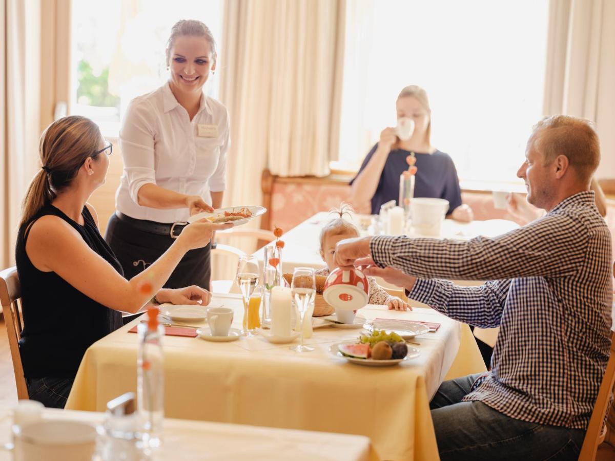 Hotel Neustifter Poysdorf Eksteriør bilde